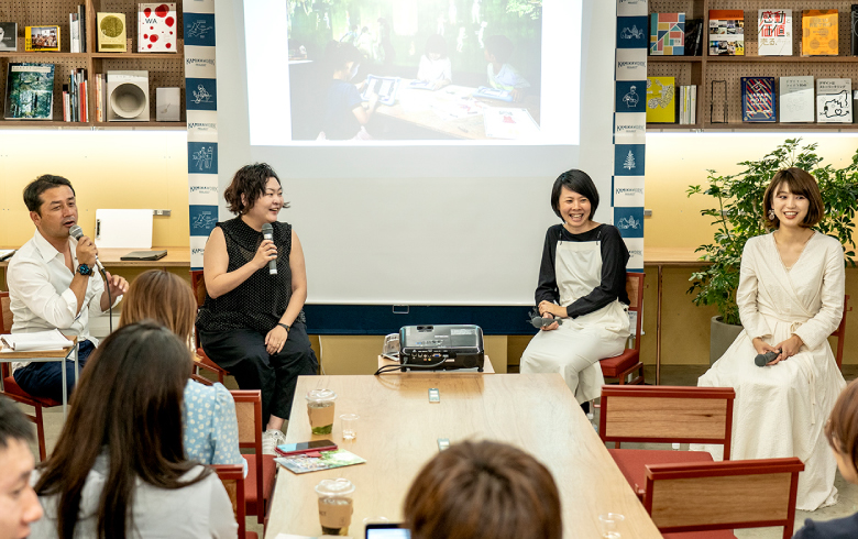 写真左からMC役の北原淳さん、遠藤香さん、アサイアサミさん、村上萌さん